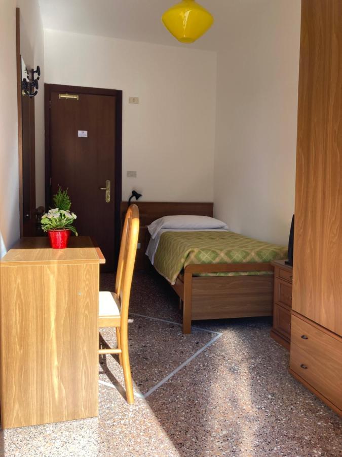 Hotel Maria Nella Бардинето Экстерьер фото