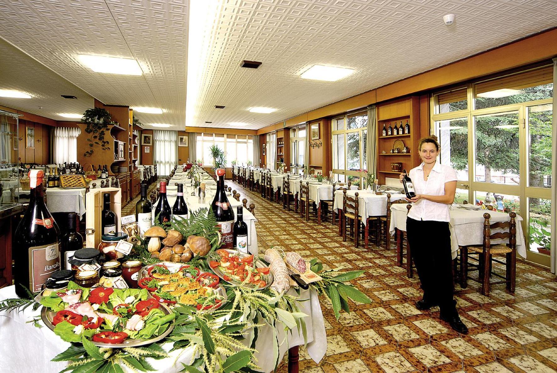 Hotel Maria Nella Бардинето Экстерьер фото
